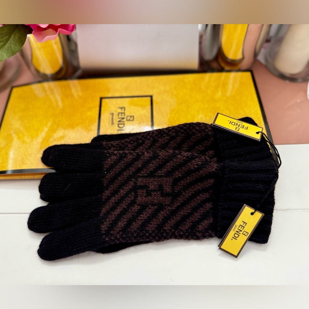 Vintage Fendi Gloves